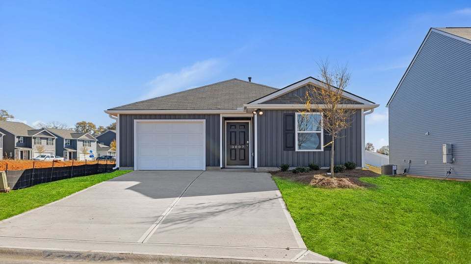 1221 Golf Drive