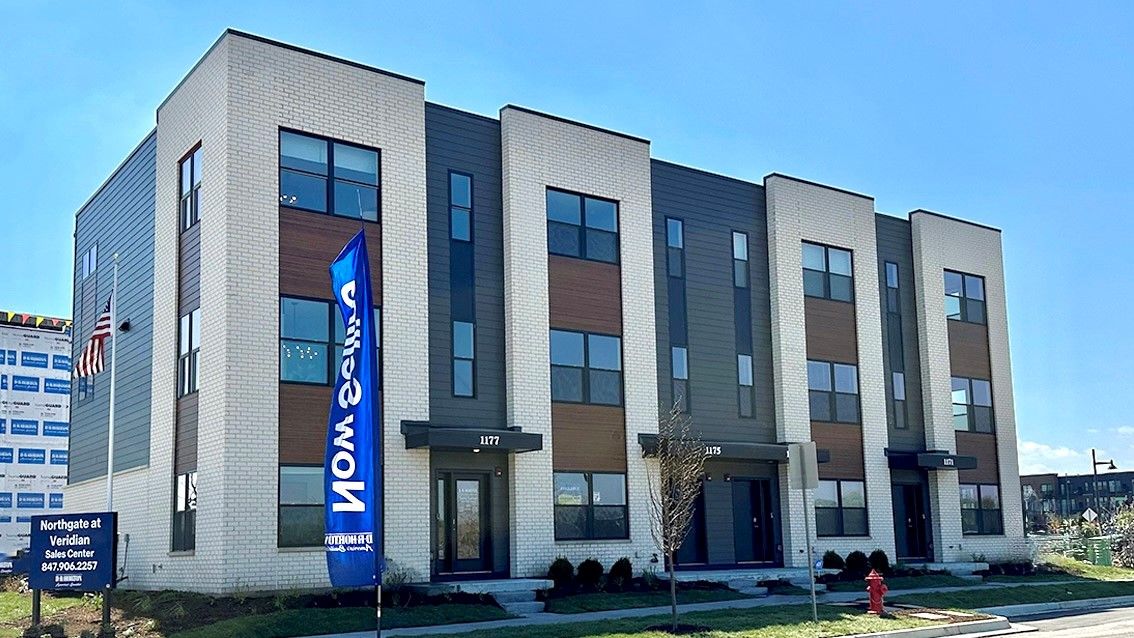 GRANT - Northgate at Veridian: Schaumburg, Illinois - D.R. Horton
