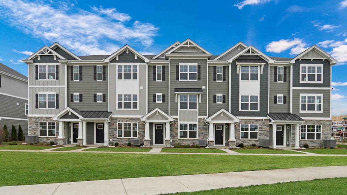 MONROE - Charlestowne Lakes: Saint Charles, Illinois - D.R. Horton