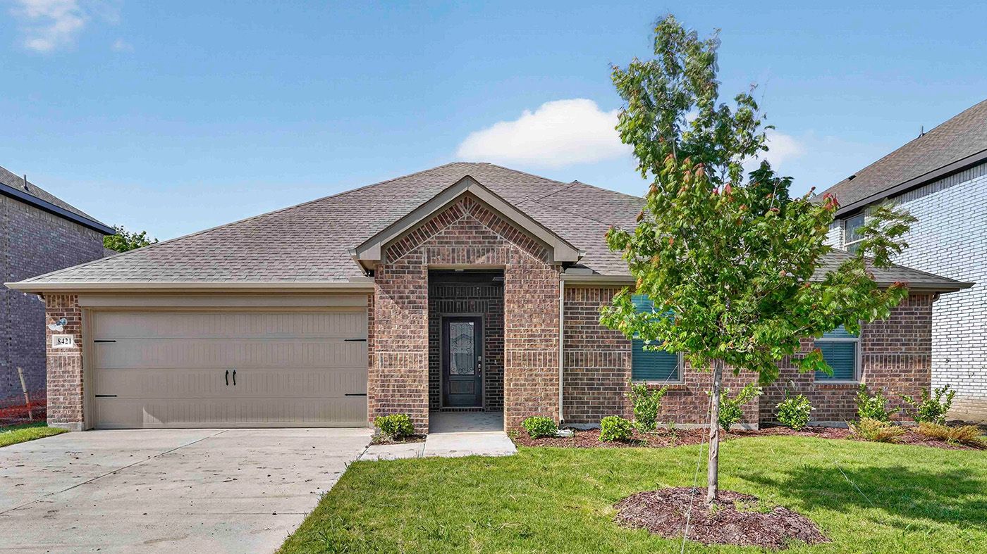 5048 Blazer Way. Garland, TX 75043