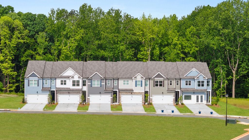 casa en Oconee Overlook Townhomes por D.R. Horton