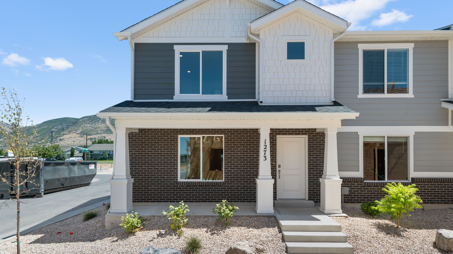 Dalton - Dixon Creek Townhomes: Harrisville, Utah - D.R. Horton