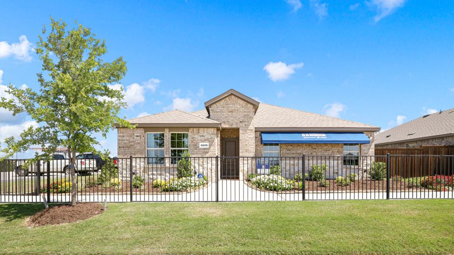 1303 Taggart Street. Royse City, TX 75189