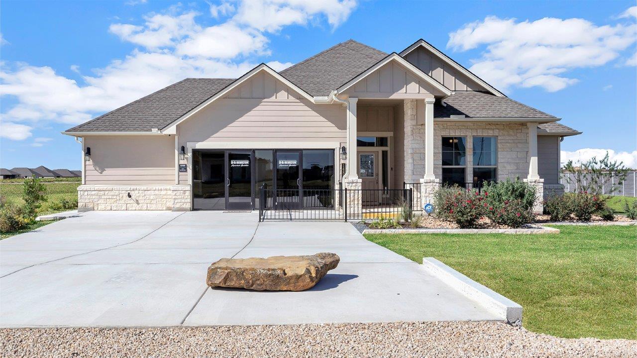 casa en Sterling Meadows por D.R. Horton
