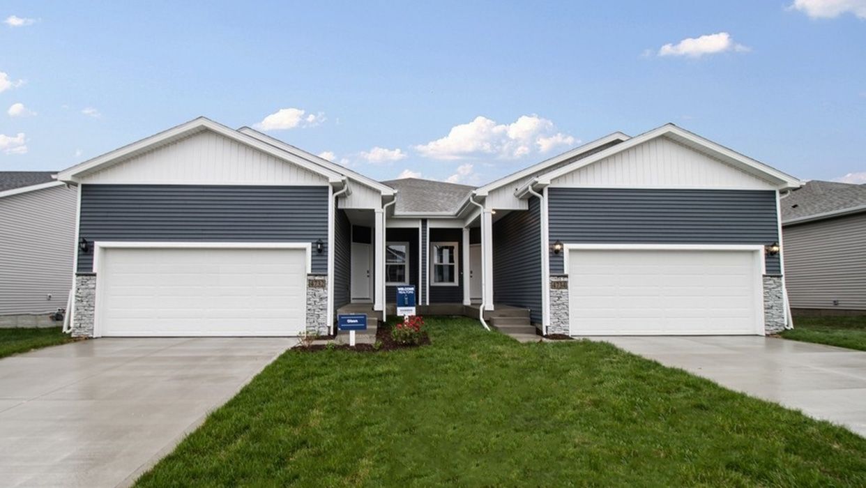 Mallard Prairie Twinhomes - Urbandale, IA