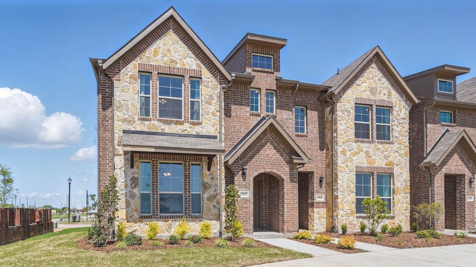 1303 Taggart Street. Royse City, TX 75189