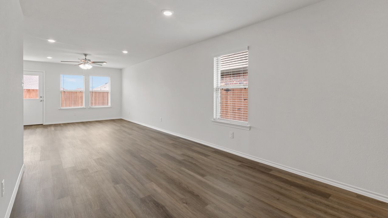 640 New Dawn Drive. Lavon, TX 75166