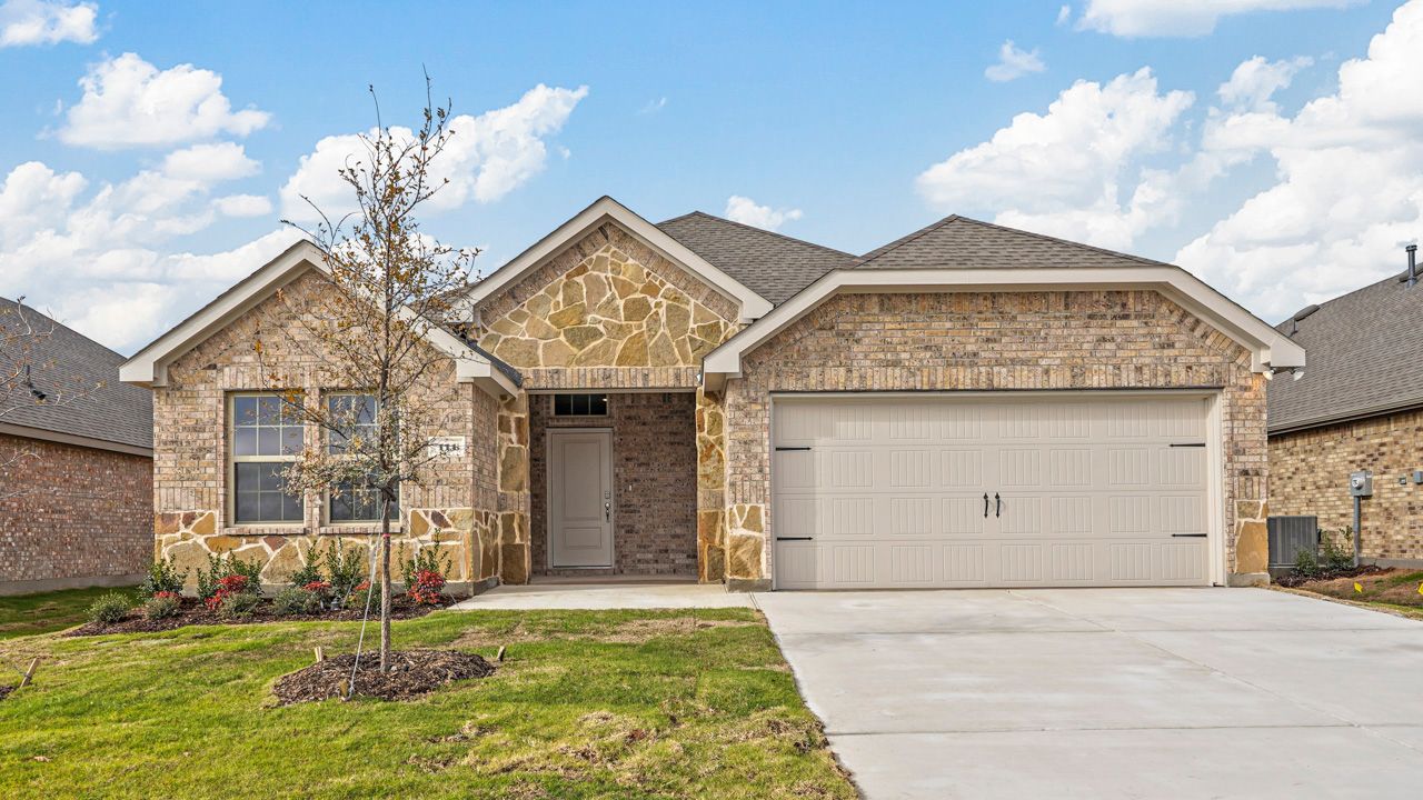 103 Armadillo Court. Caddo Mills, TX 75135