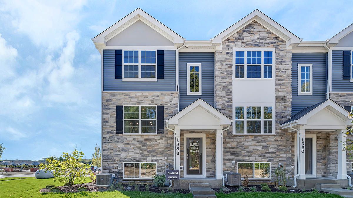 1388 Foxglove Drive. Bartlett, IL 60103