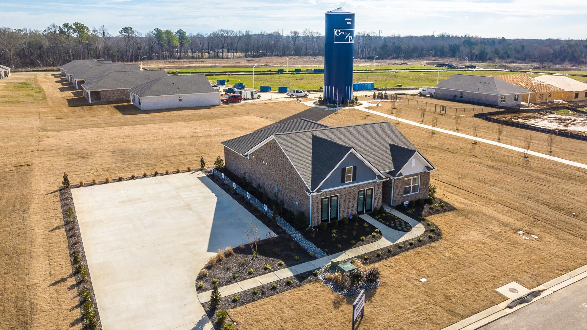 casa en Cayce Pointe por D.R. Horton