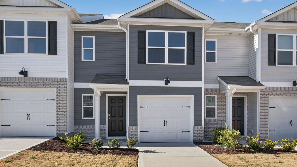 157 Trumpet Vine Rd. Aberdeen, NC 28315