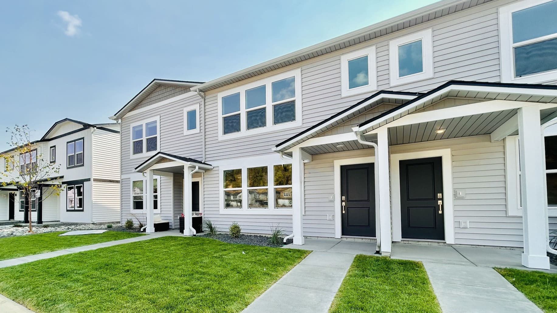 5268 E. McKinnon Ln. (ROCKWELL)