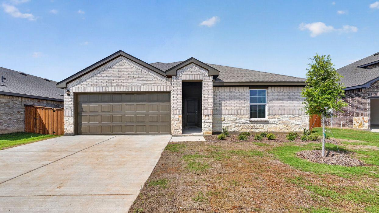 Bellvue - Forestbrook Estates: Paris, Texas - D.R. Horton