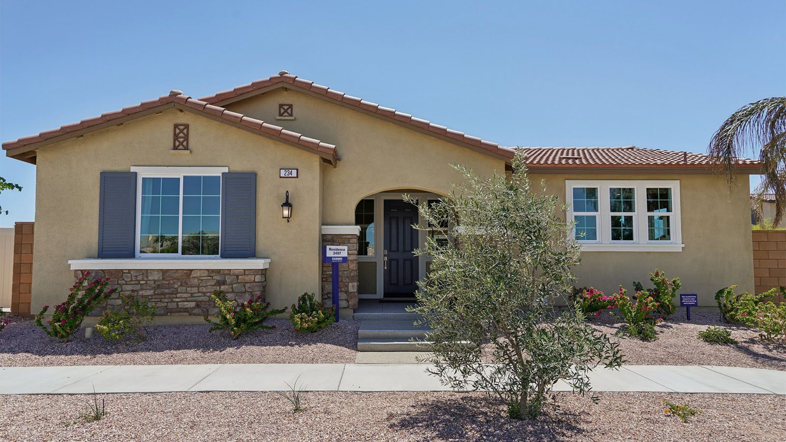 232 Via Genova. Cathedral City, CA 92234