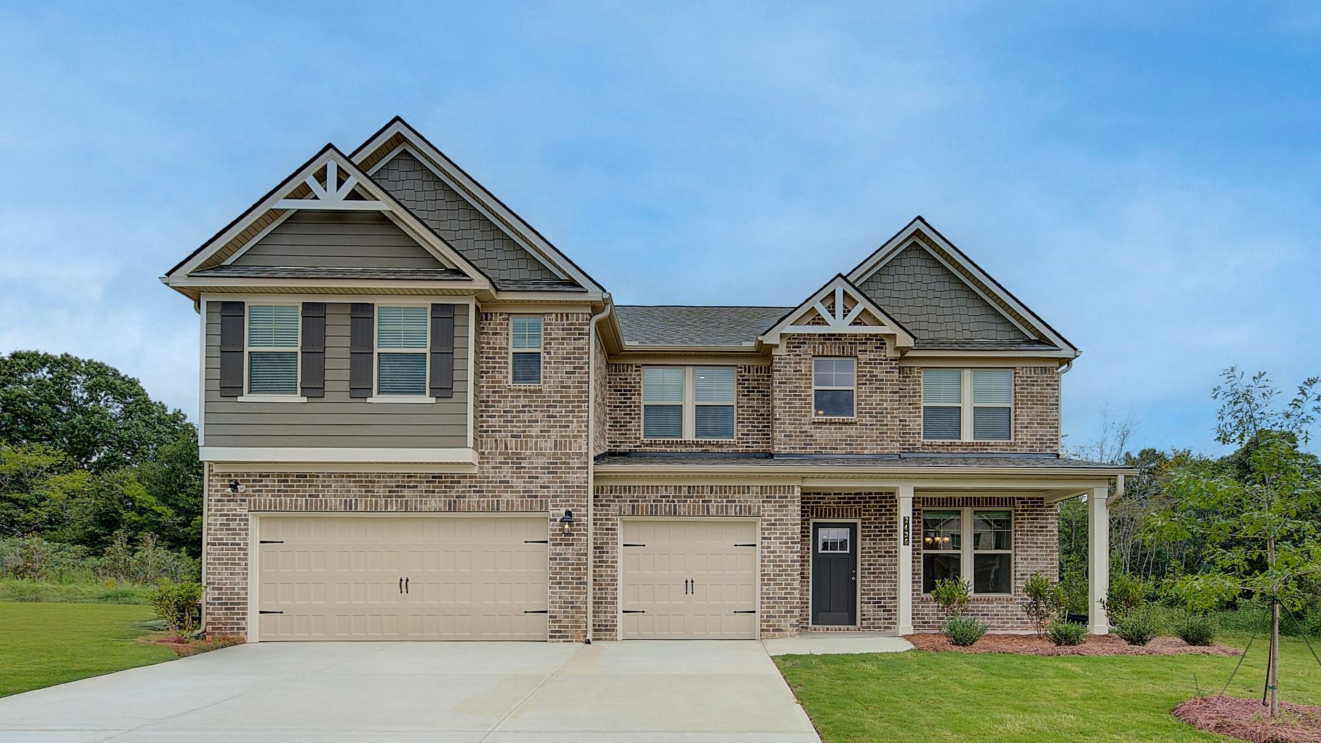 2576 Cadenza Circle. Dacula, GA 30019
