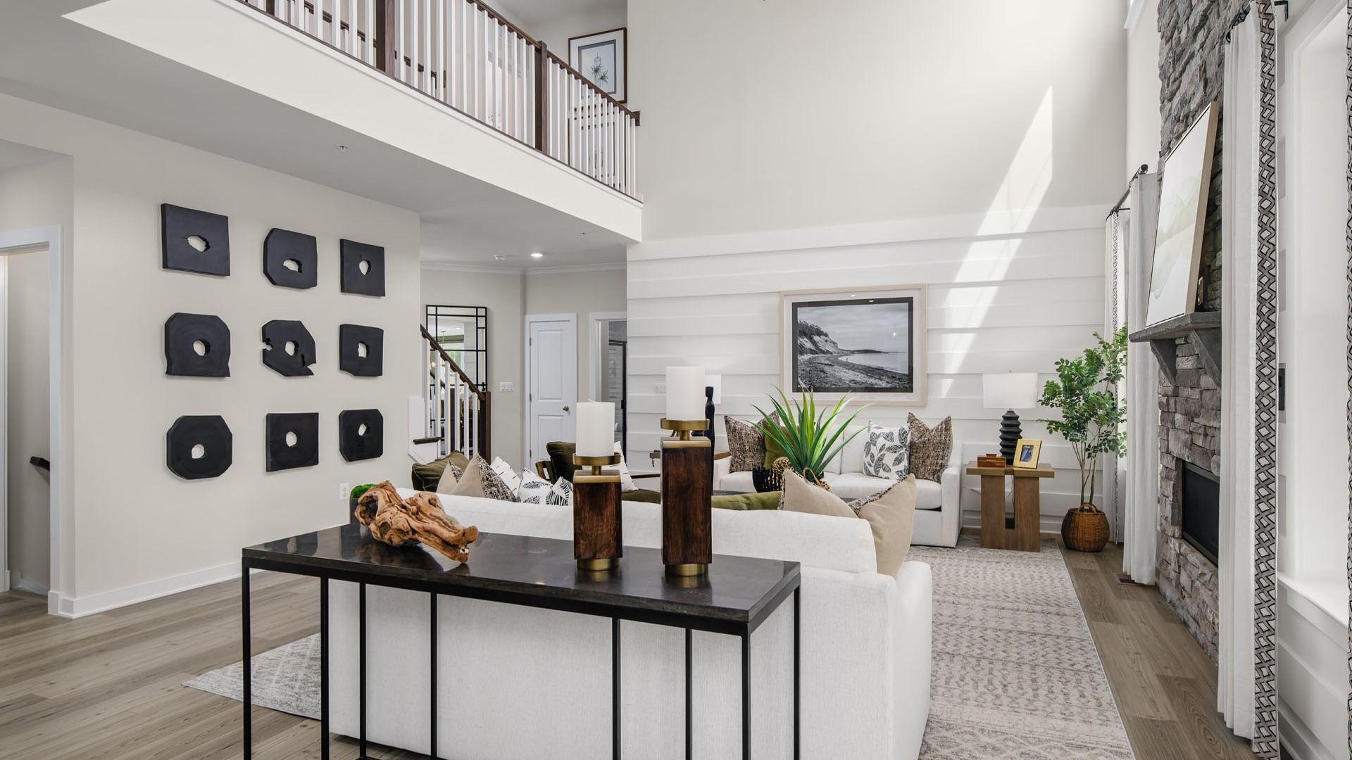 casa en South Lake por DRB Homes