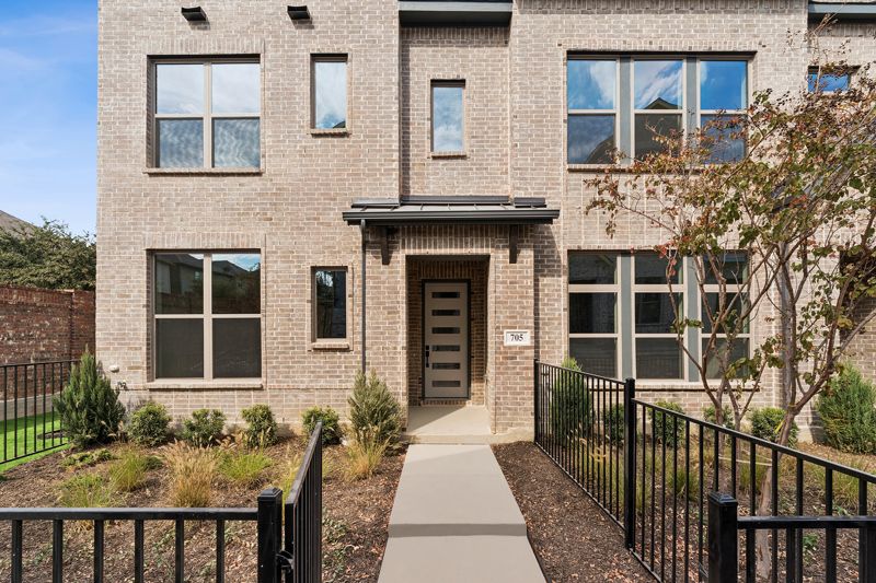 Julien - Hillside at Las Colinas: Irving, Texas - David Weekley Homes