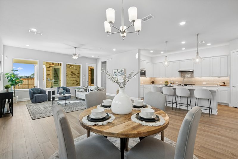 Riceland - Enclave Row Collection por David Weekley Homes en Houston Texas
