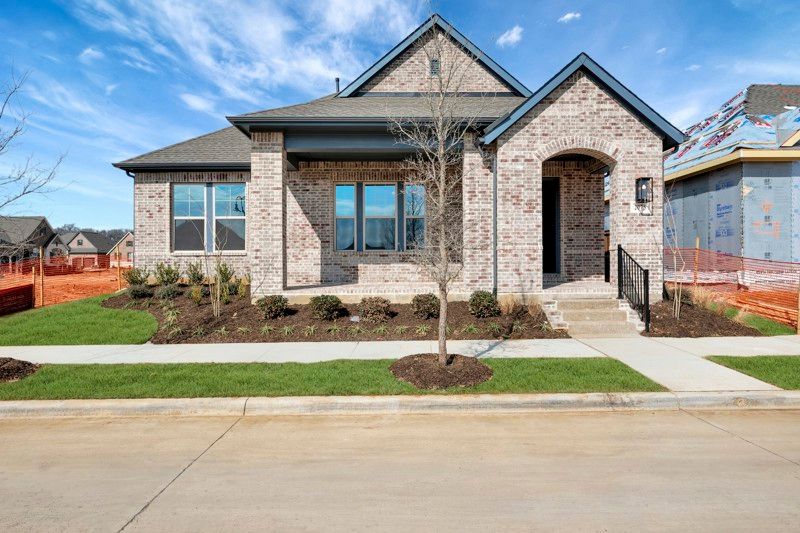 Middlebrook - Elements at Viridian - Traditional Series: Arlington, Texas - David Weekley Homes