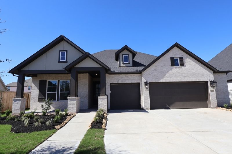 Jordan Ranch - Premier Collection por David Weekley Homes en Houston Texas