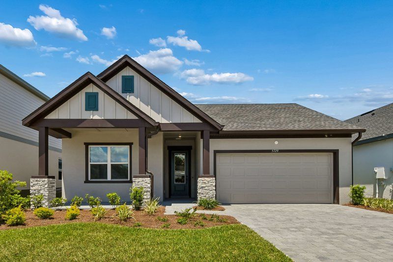 Northglen - Oakfield at Mount Dora Village Series: Mount Dora, Florida - David Weekley Homes