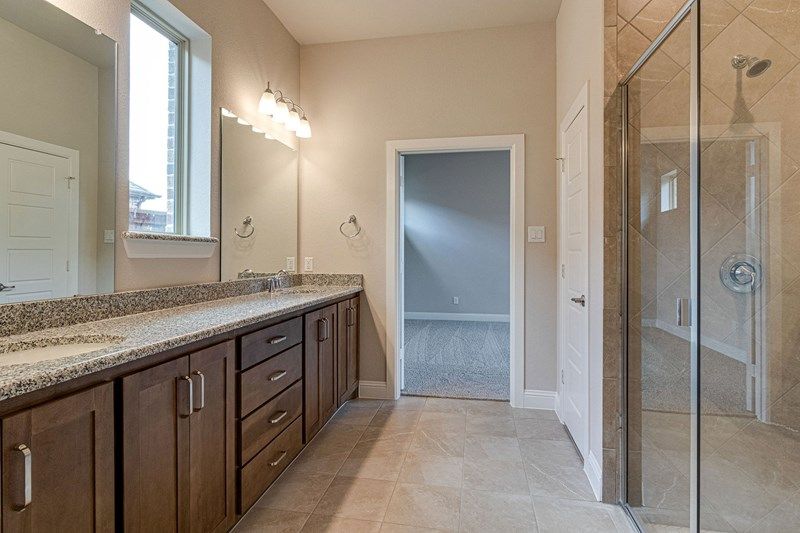 The Hartwell - Owner's Bath