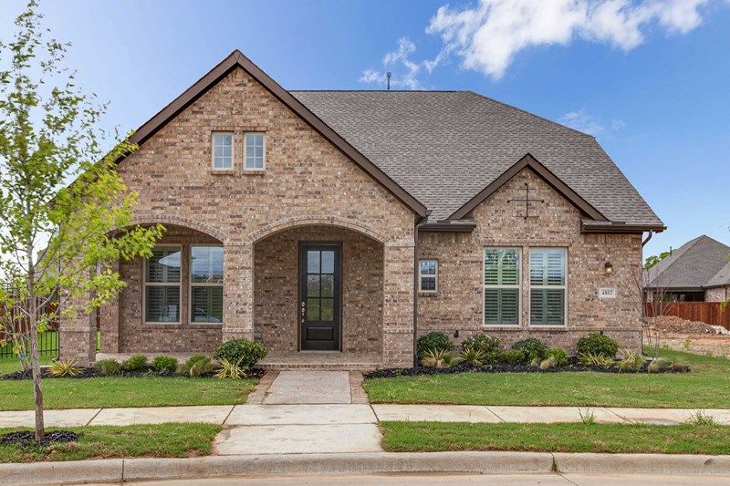 Chasewood - Elements at Viridian - Traditional Series: Arlington, Texas - David Weekley Homes