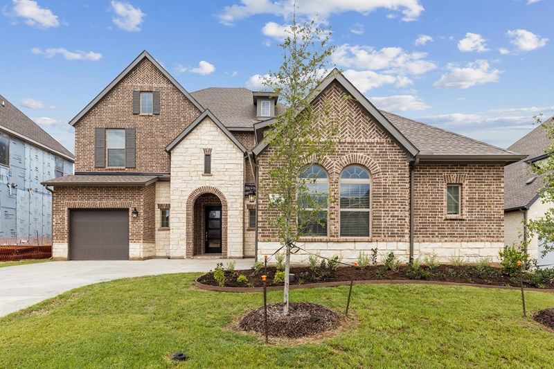 2238 Village Trail. Lakewood Village, TX 75068