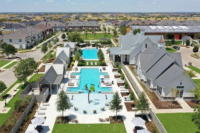 casa en Pecan Square - Estates por David Weekley Homes