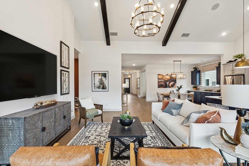 The Caroline - Family Room