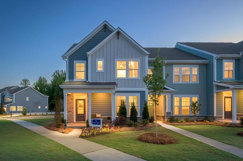 casa en North Creek Village - Townhomes por David Weekley Homes