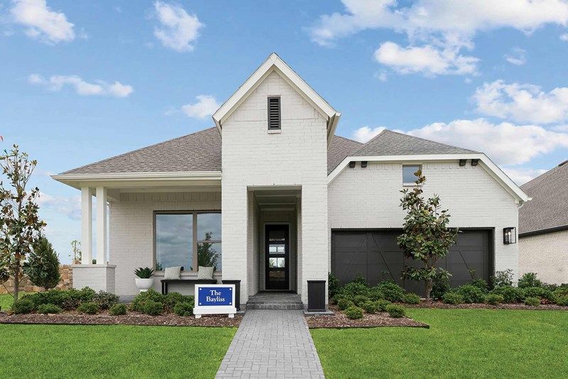 casa en South Pointe  Cottage Series por David Weekley Homes