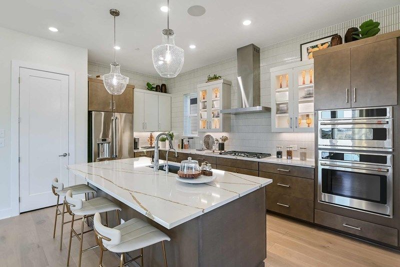 casa en Double Creek Crossing - Quick Move-in Homes - Craftsman por David Weekley Homes