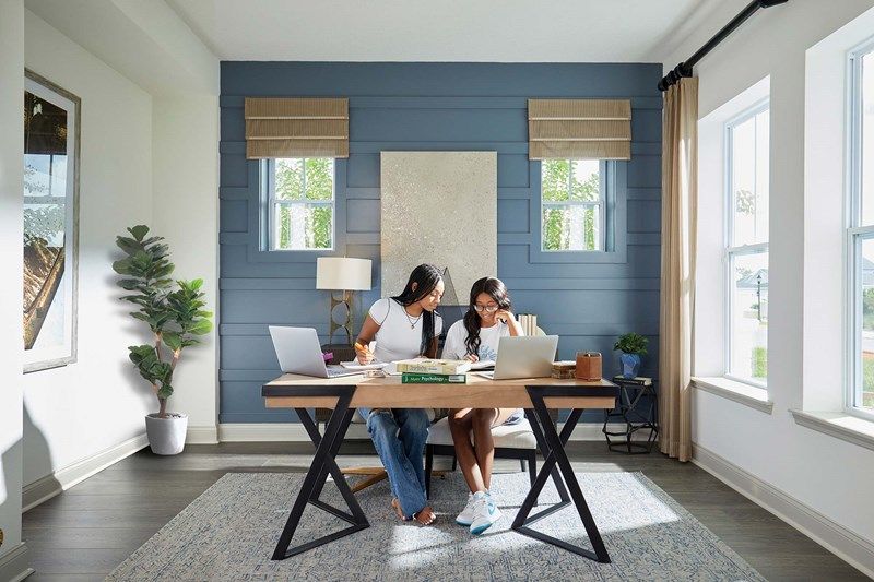 casa en Whyburn Manor Series por David Weekley Homes