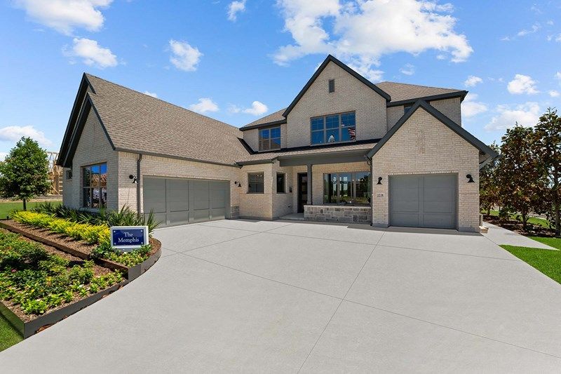 2238 Village Trail. Lakewood Village, TX 75068