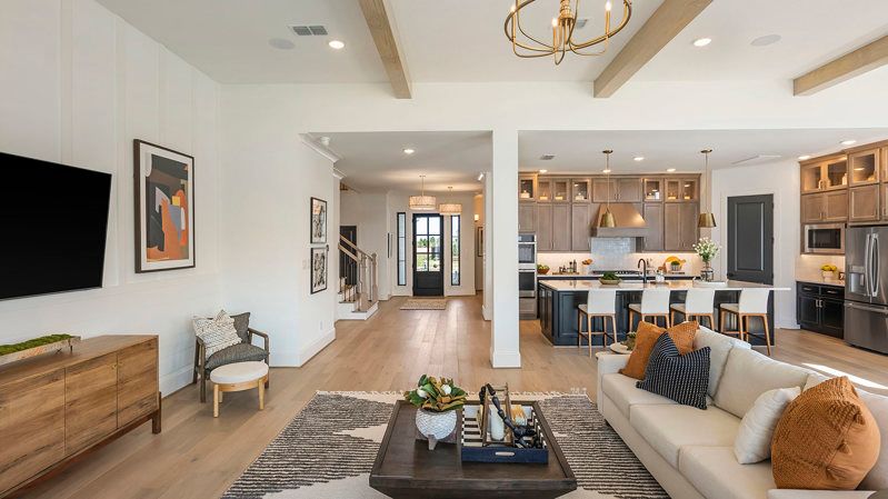 Prairieland Village - Summit Collection por David Weekley Homes en Houston Texas