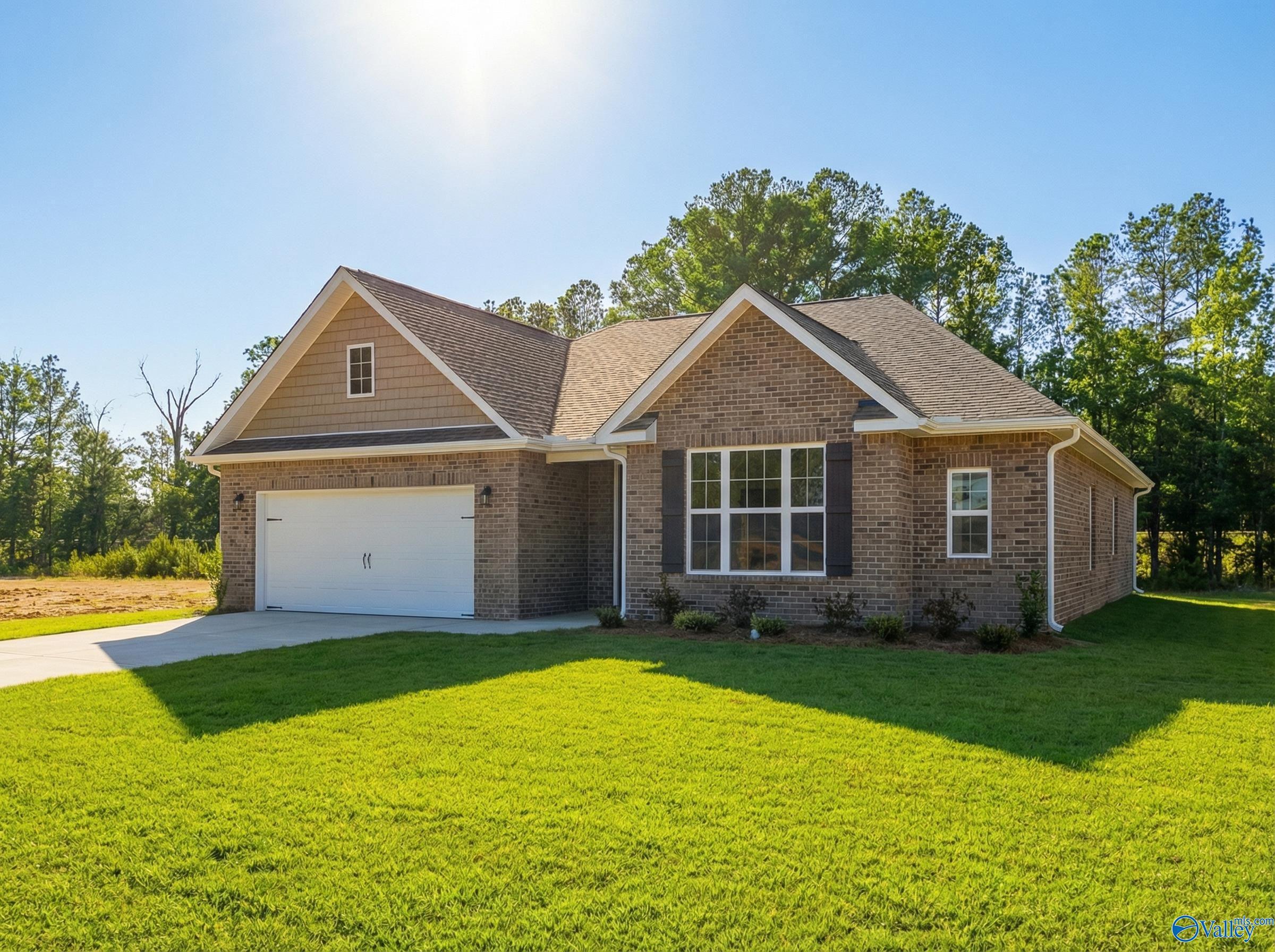 The Montgomery B - Cain Park: Hartselle, Alabama - Davidson Homes
