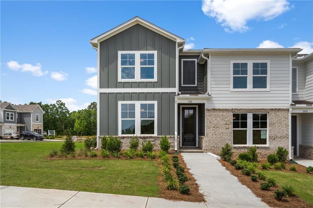 The Monroe B - Stegall Village: Cartersville, Georgia - Davidson Homes