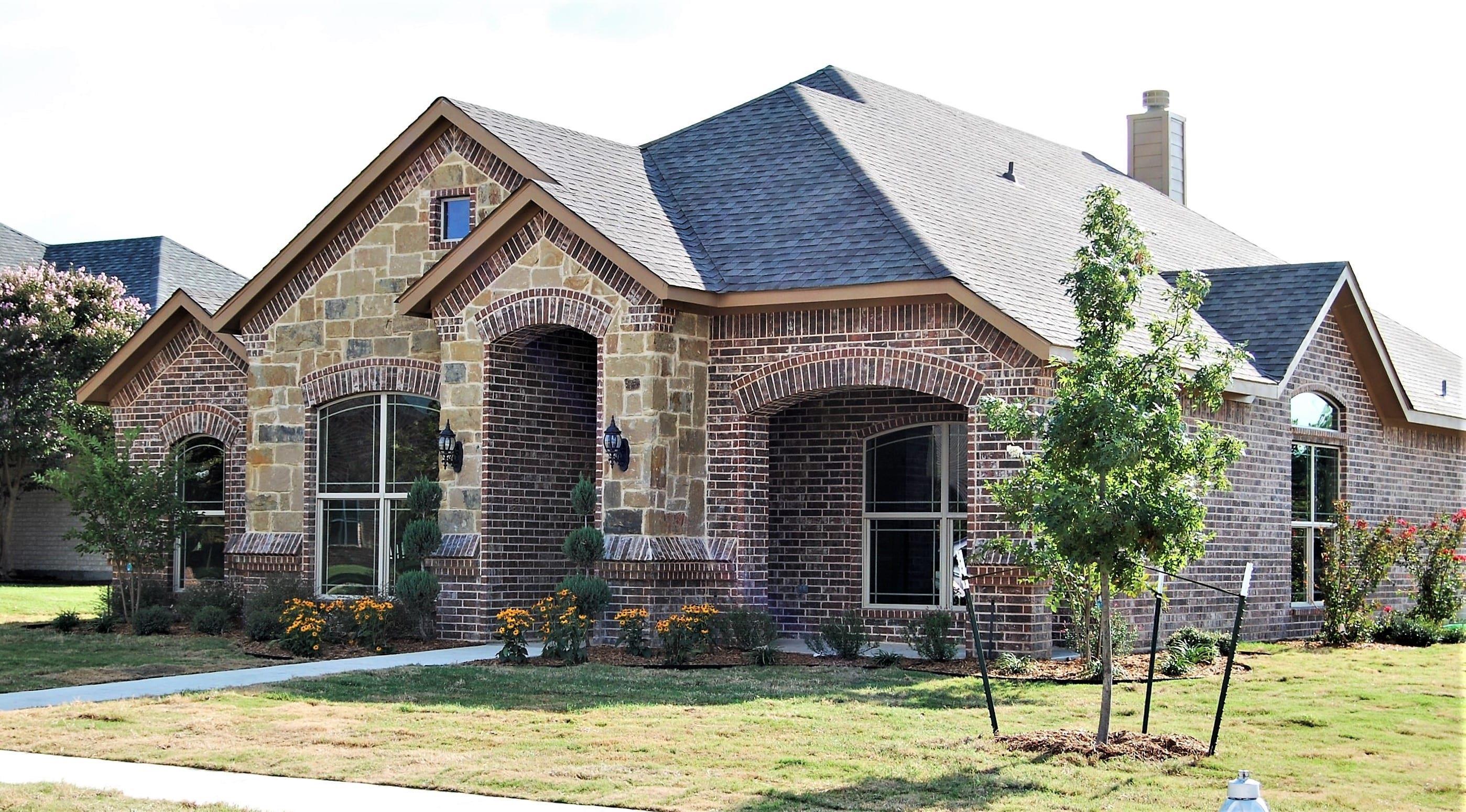 casa en DC Texas Custom Homes por Dc Texas Custom Homes