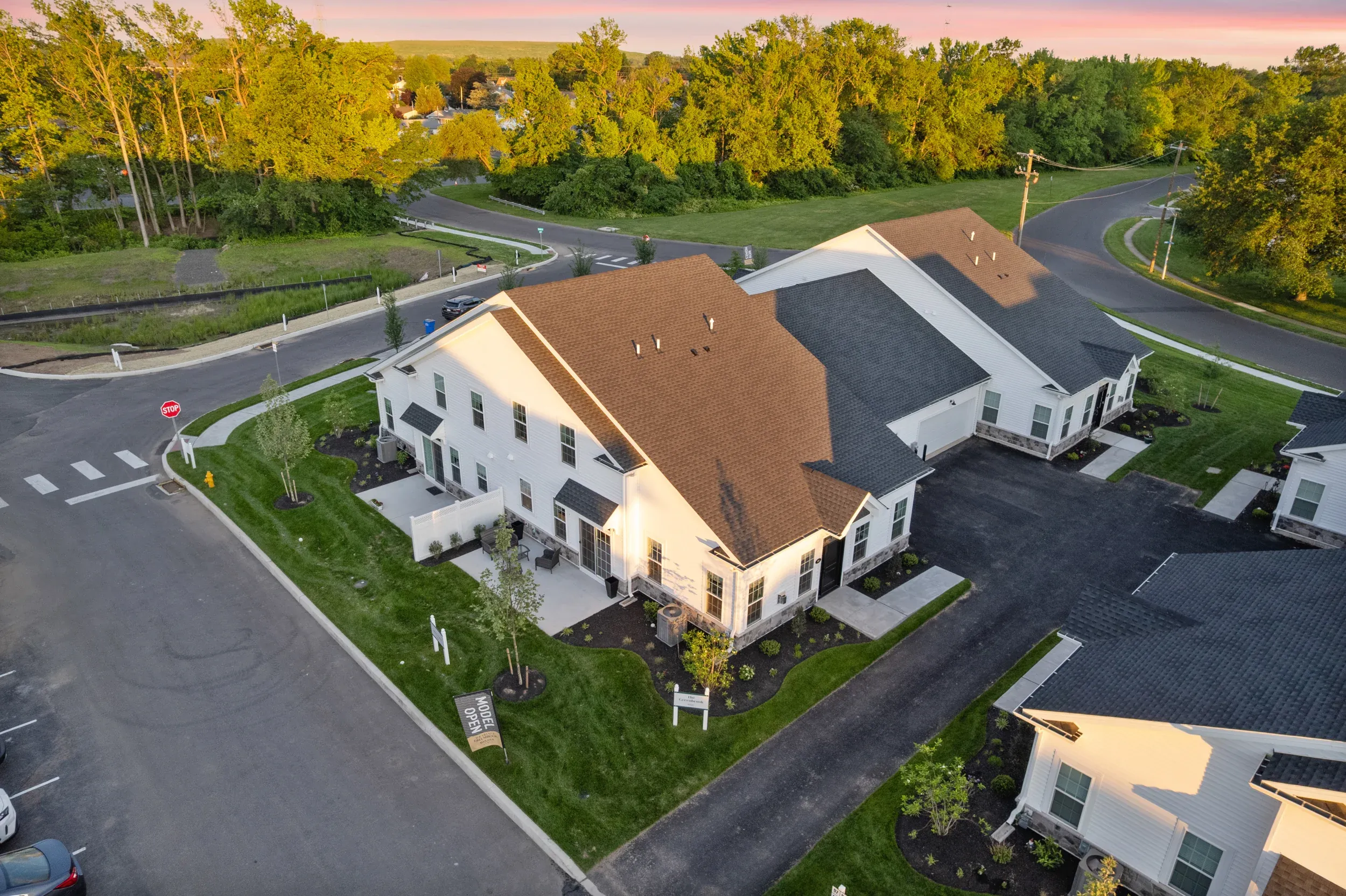The Villas At Greenbrook – Carriage Homes por DeLuca Homes en Philadelphia Pennsylvania