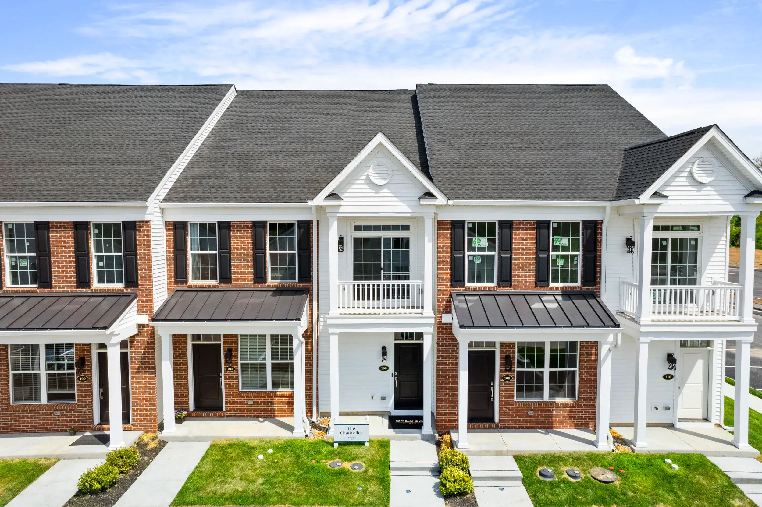 The Chancellor - The Villas At Greenbrook – Flat Homes: Levittown, Pennsylvania - DeLuca Homes