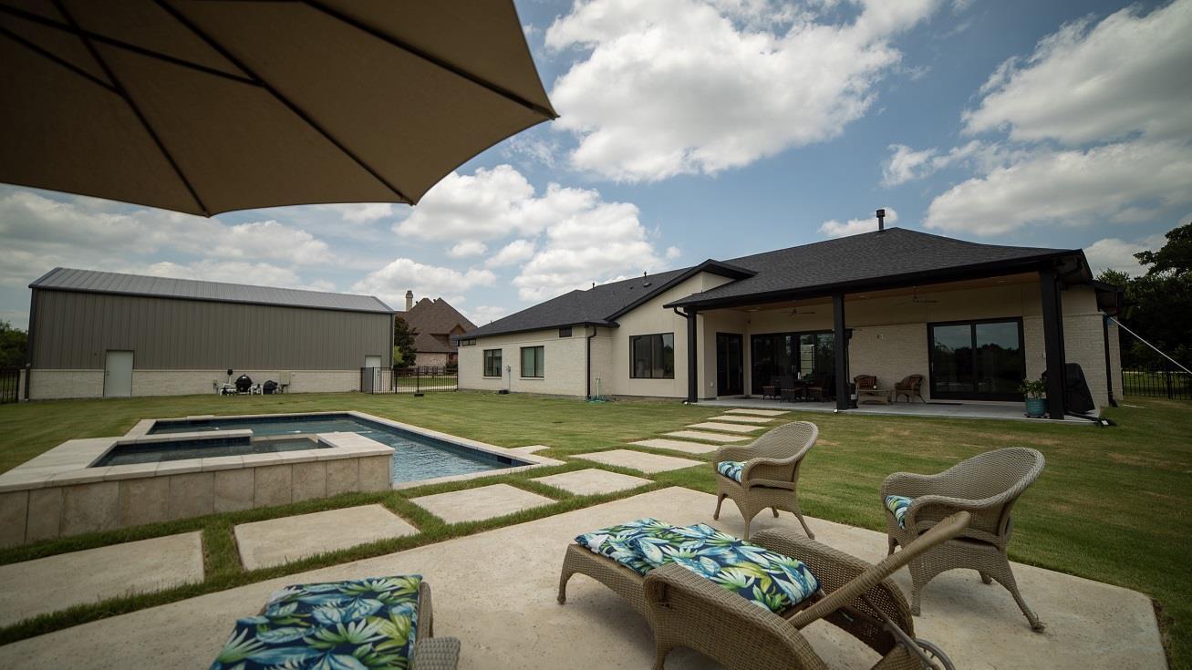 casa en Dean Cathey Custom Homes por Dean Cathey Custom Homes