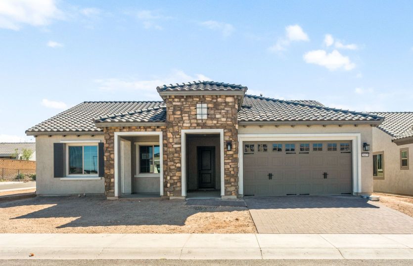 Pursuit - Sun City Festival: Buckeye, Arizona - Del Webb