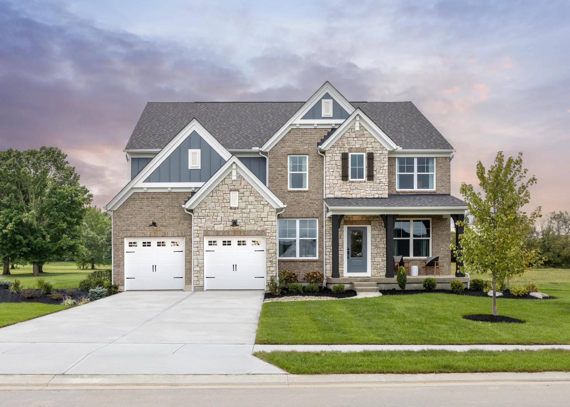 casa en Trailhead Sequoia por Drees Homes