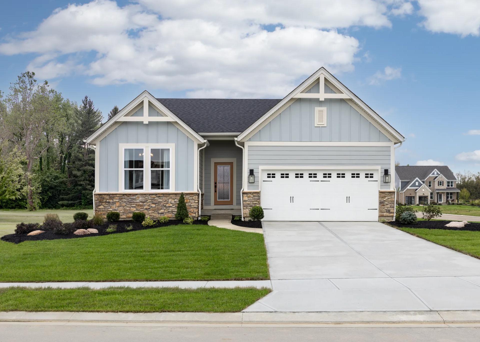 casa en Trailhead Arches Patio Homes por Drees Homes
