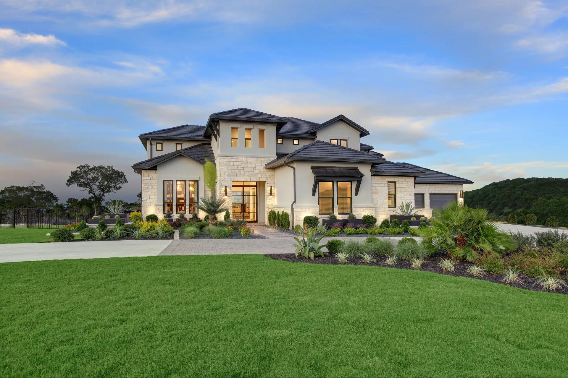 casa en Las Brisas Estates por Drees Custom Homes