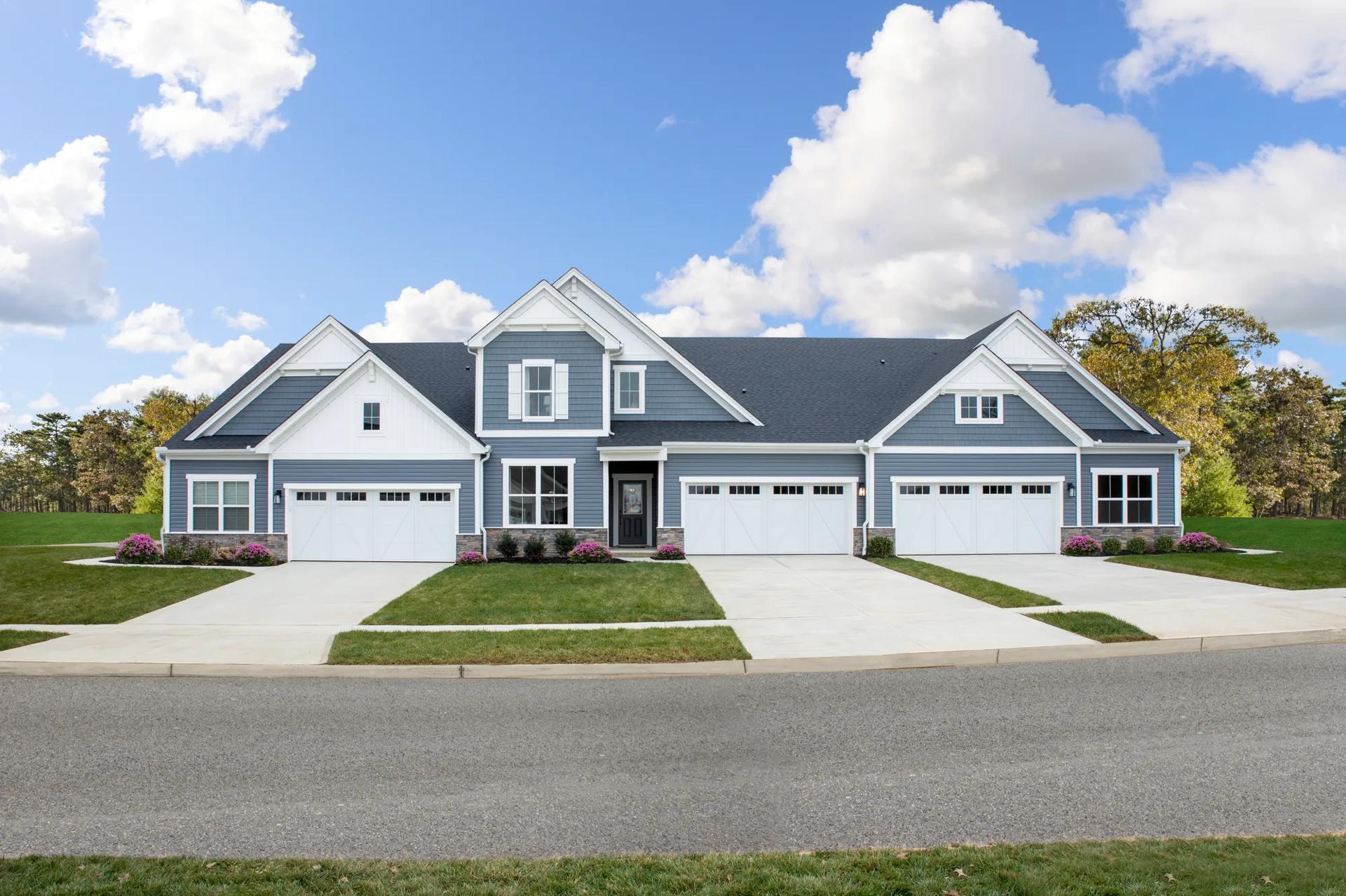 casa en Villages of Belmont por Drees Homes