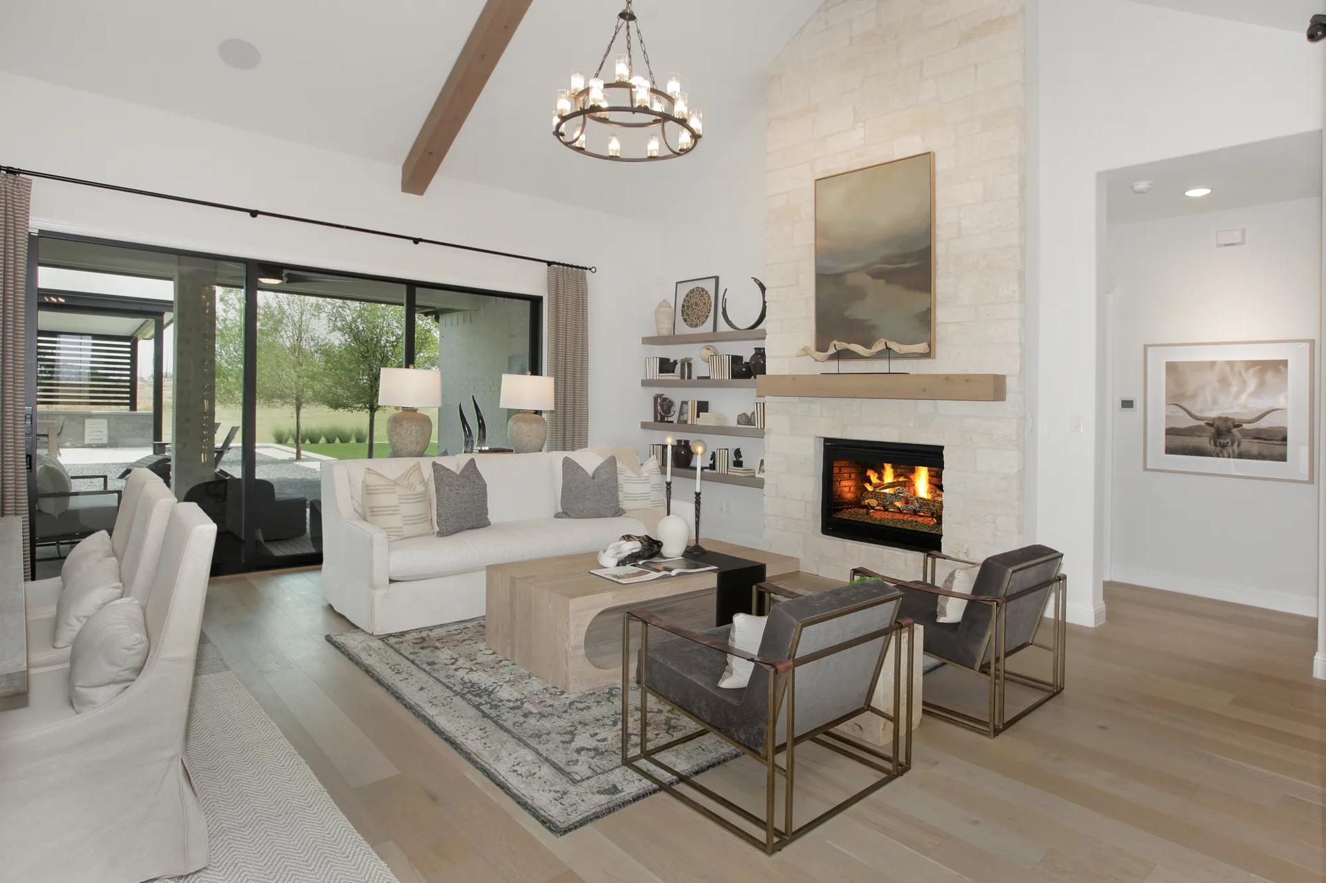 casa en Creek Meadows West por Drees Custom Homes