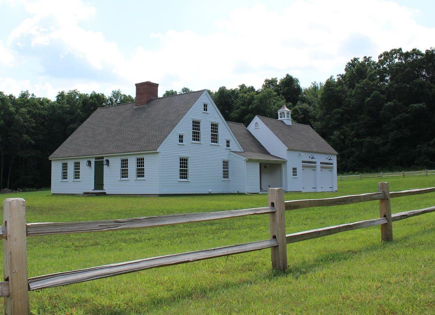 Early New England Homes por Early New England Homes en Hartford Connecticut