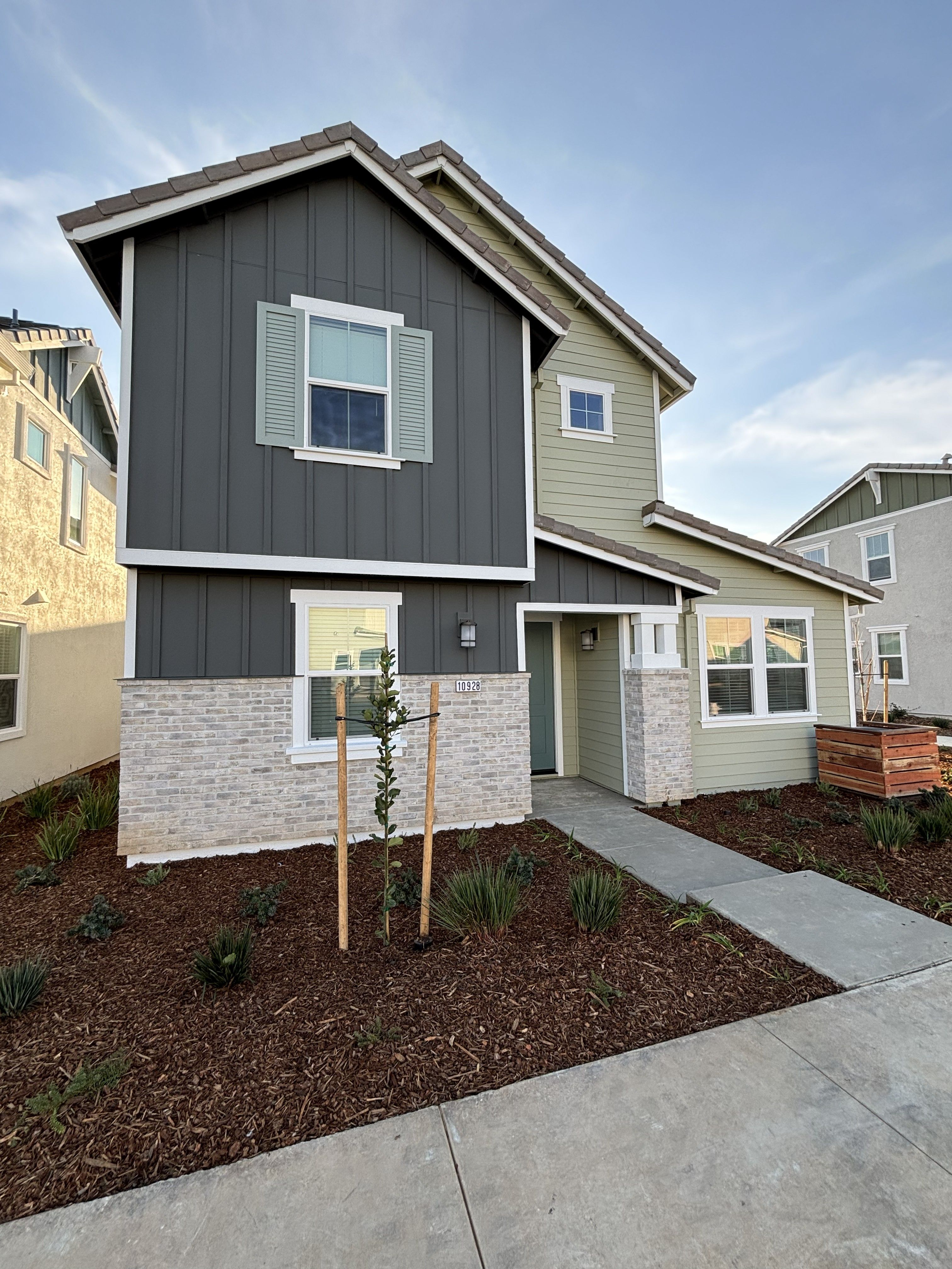 Plan 1452 - Veranda at Stone Creek Village: Rancho Cordova, California - Elliott Homes